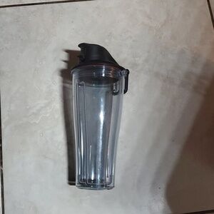 NWOT Vitamix 20iz Travel Cup
